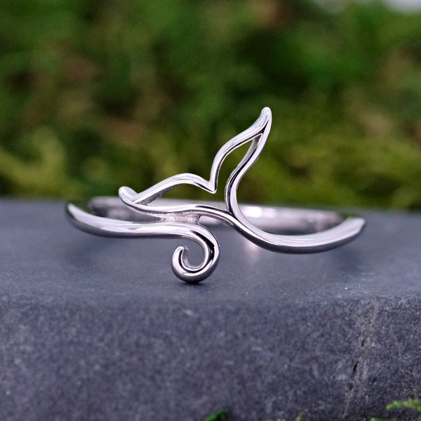 Wavy Whale Tail Ring | Womens Whale Fluke Ring | Solid 925 Sterling Silver Ring | Whale Ring | Trendy Fashion Ring | Womens Silver Ring