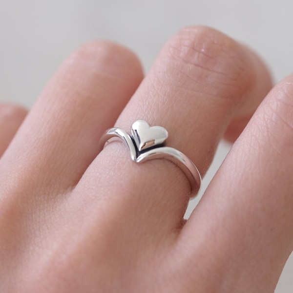 V Shape Chevron Heart Ring • Solid 925 Sterling Silver Wishbone Heart Ring • Valentine's Day Gift • Heart V Ring Minimalist • Promise Ring