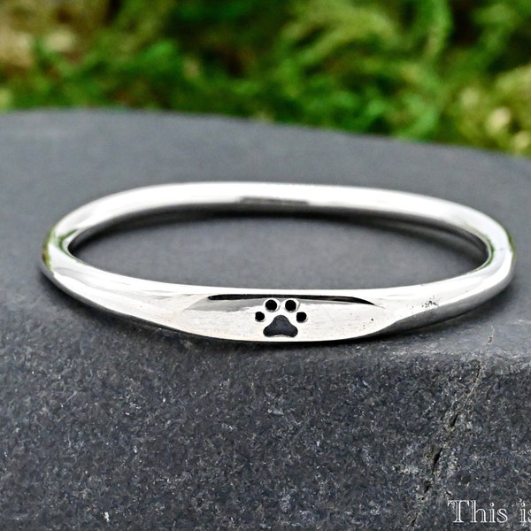 Minimalist Flat Top Tiny Dog Paw Print Engraved Ring • Solid 925 Sterling Silver Ring • Animal Jewelry • 2mm Signet Style Dog Paw Print Ring