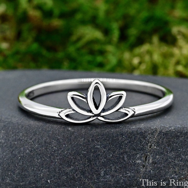 Simple Minimalist Dainty Water Lily Flower Ring • Solid 925 Sterling Silver Lotus Flower Ring • Zen Meditation Ring • July Birth Flower