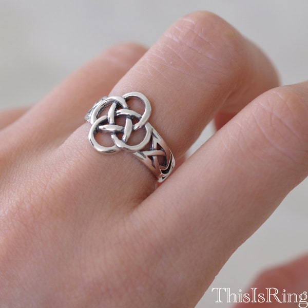 Celtic Eternity Knot Center with Triquetra Sides Ring | Womens Knot of Four Celtic Promise Ring | Silver Celtic Endless Dara Knot Ring