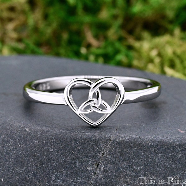 Minimalist Open Heart Celtic Trinity Knot Promise Ring • Solid 925 Sterling Silver Simple Celtic Knot Ring • Triquetra Heart Ring • Gift
