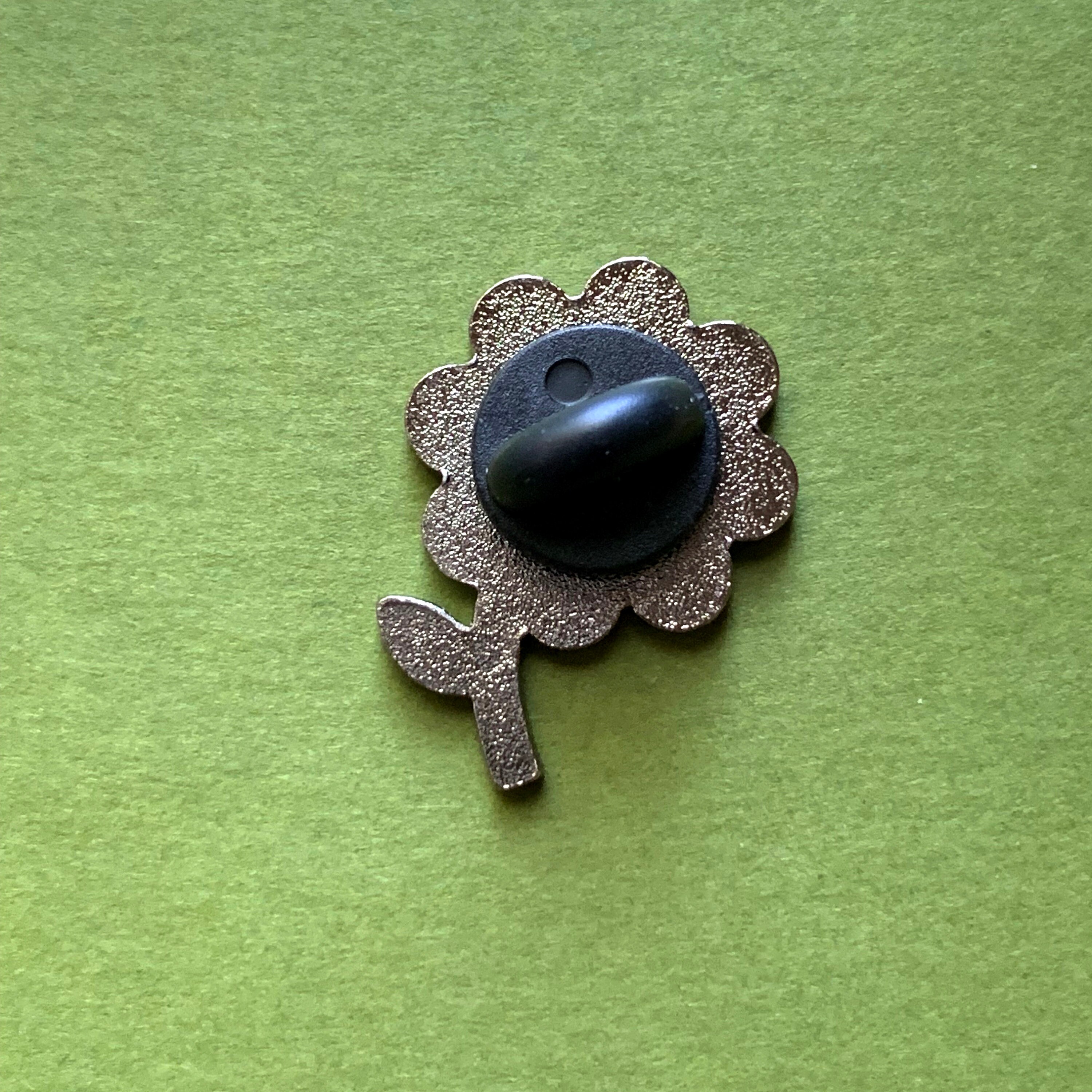 ★daisy★❤️ Smiley Face Daisy Flower Enamel Pin - Etsy