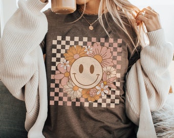 Smiley Face Shirt, Flower Shirt, Retro Smile Face, Trendy Vintage Graphic Tee, Boho Checkered T-shirt for Women, Plus Size Happy Face Tshirt