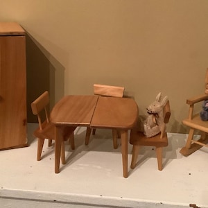 Schoenhut Doll Furniture