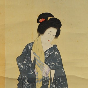 Japanese Kakemono Roll Painting - Beauty in Kimono