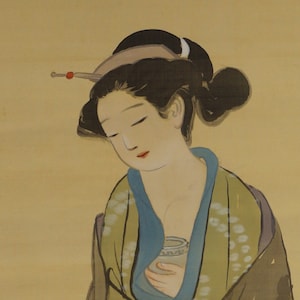 Japanese Kakemono Roll Painting - Beauty in Kimono