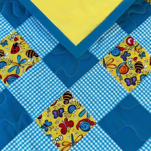 Gender Neutral Baby Quilt, Bugs Baby Quilt, Nature Baby Quilt, Yellow and Teal Baby Quilt, Small Baby Quilt, Tummy Time Quilt