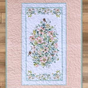 Floral Lap Quilt, Flower Lap Quilt, Gift for Mother, Mother Gift Idea, Woman&#39;s Lap Quilt, Small Quilt for Lap, Living Room Lap Quilt