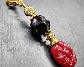 Fancy Gold Handbag Zipper Pull Charm in Dark Garnet Red & Jet Black • Retro Geometric Key Fob • Elegant Flower Keychain • Avant Garde Gifts