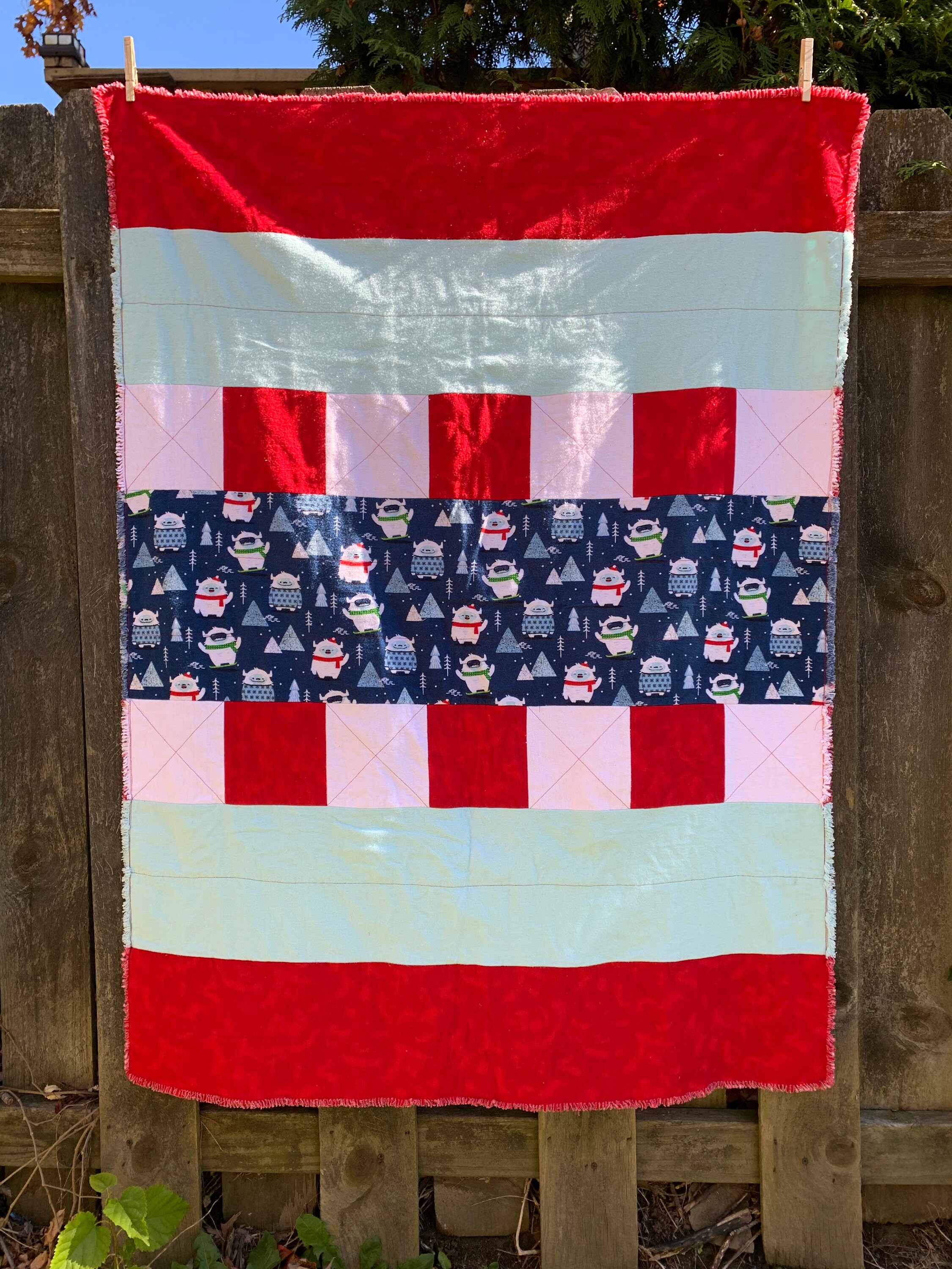 Christmas Flannel Rag Quilt ice Blue, Red and White With Dark Blue