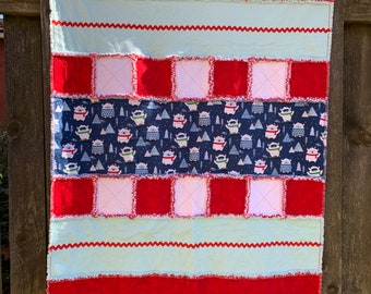 Christmas Flannel Rag Quilt (Ice Blue, Red and white with Dark Blue center of Fuzzy Yeti’s