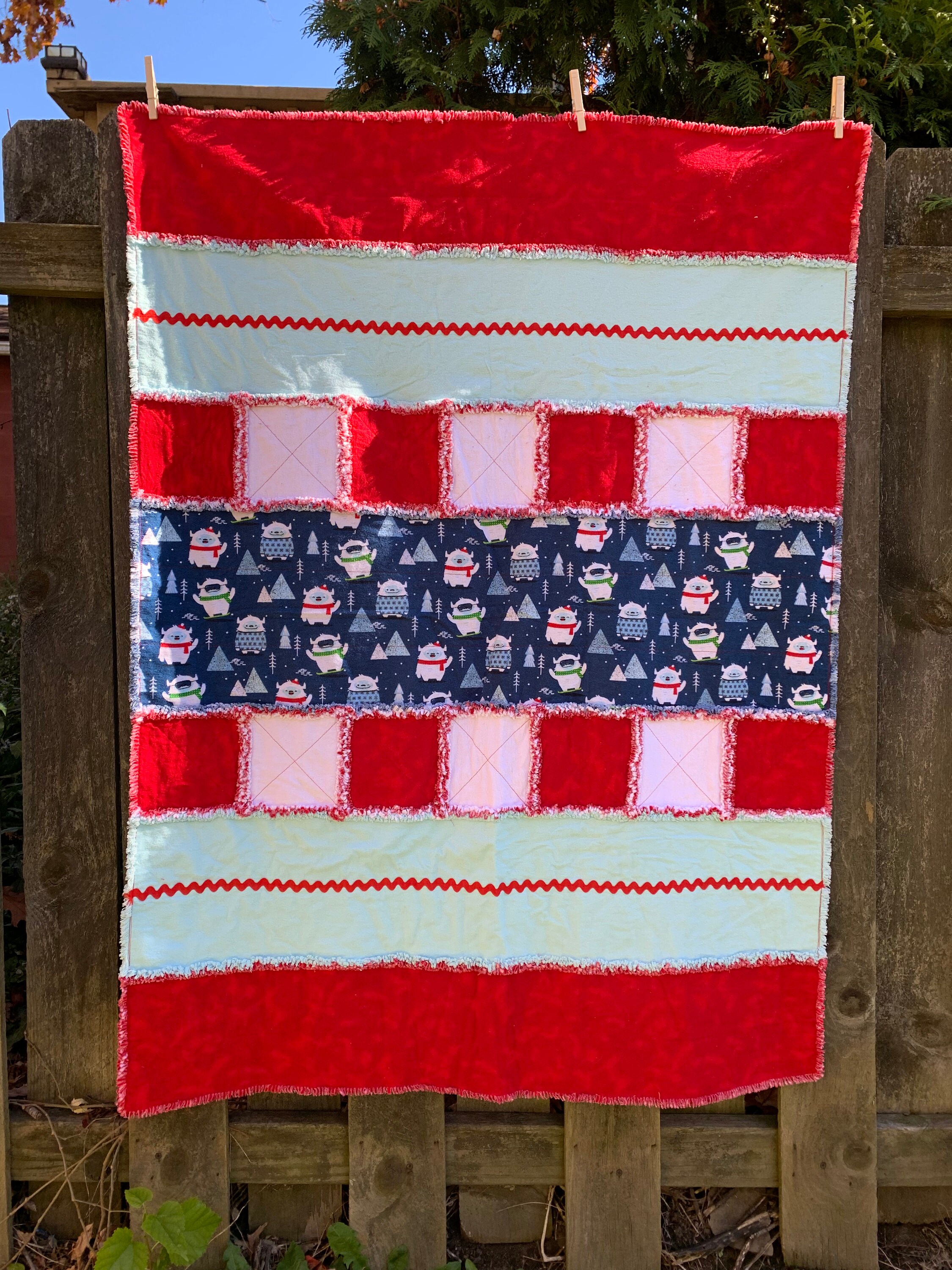 Christmas Flannel Rag Quilt ice Blue, Red and White With Dark Blue