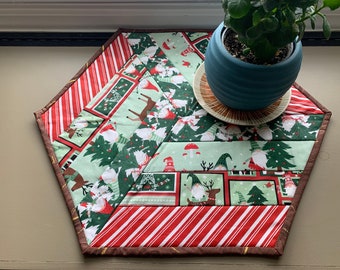 Christmas gnome and mushroom table topper set, Holiday Gnome Placemats, Table placemats, Pet food placemats, Gnome Decor