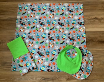 Neon Green and Gray Flannel baby blanket, Boy Space Theme Flannel Blanket/Burp Rag/Bibs Bundle, Baby Flannel Blanket