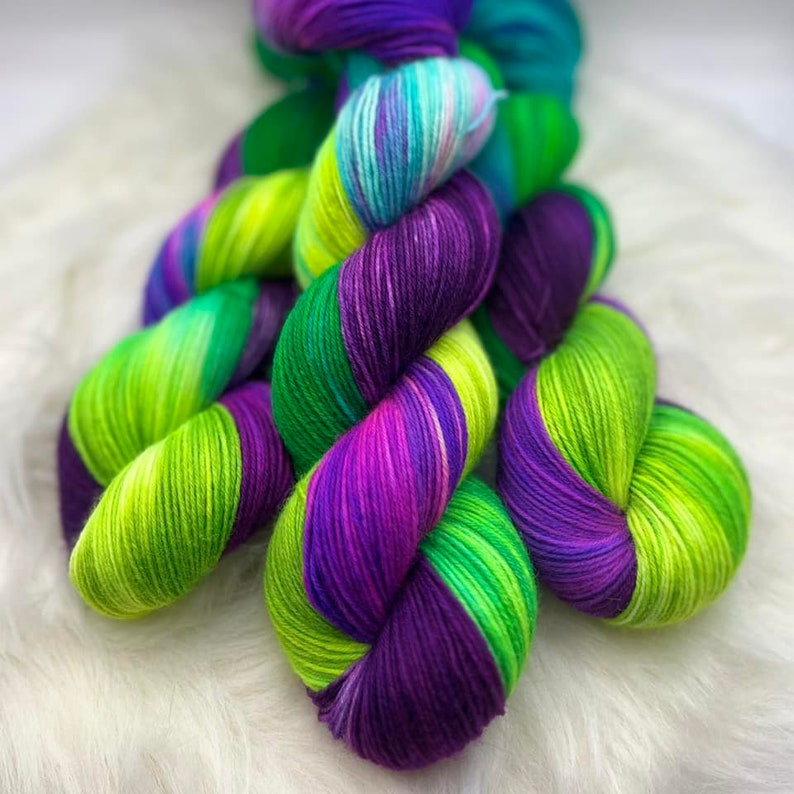 AURORA BOREALIS handgefärbte Sockenwolle/Wolle Bild 1