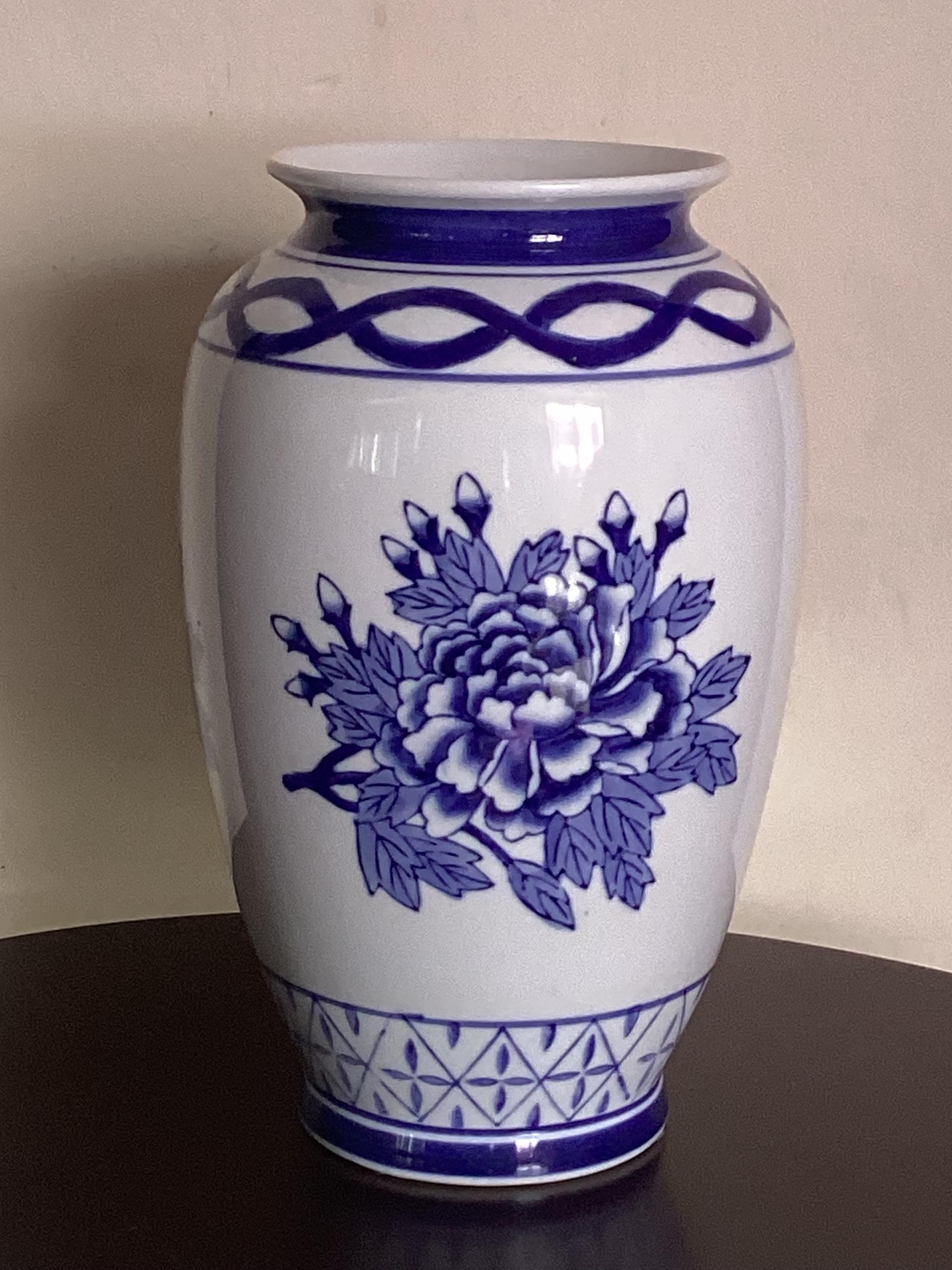 Vintage Floral Chinoiserie Blue and White Ceramic Vase - Etsy