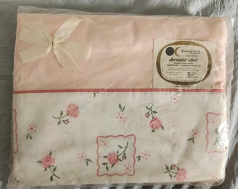 Vintage Sears Roebuck Harmony House Standard Double Size Flat Bed Sheet.