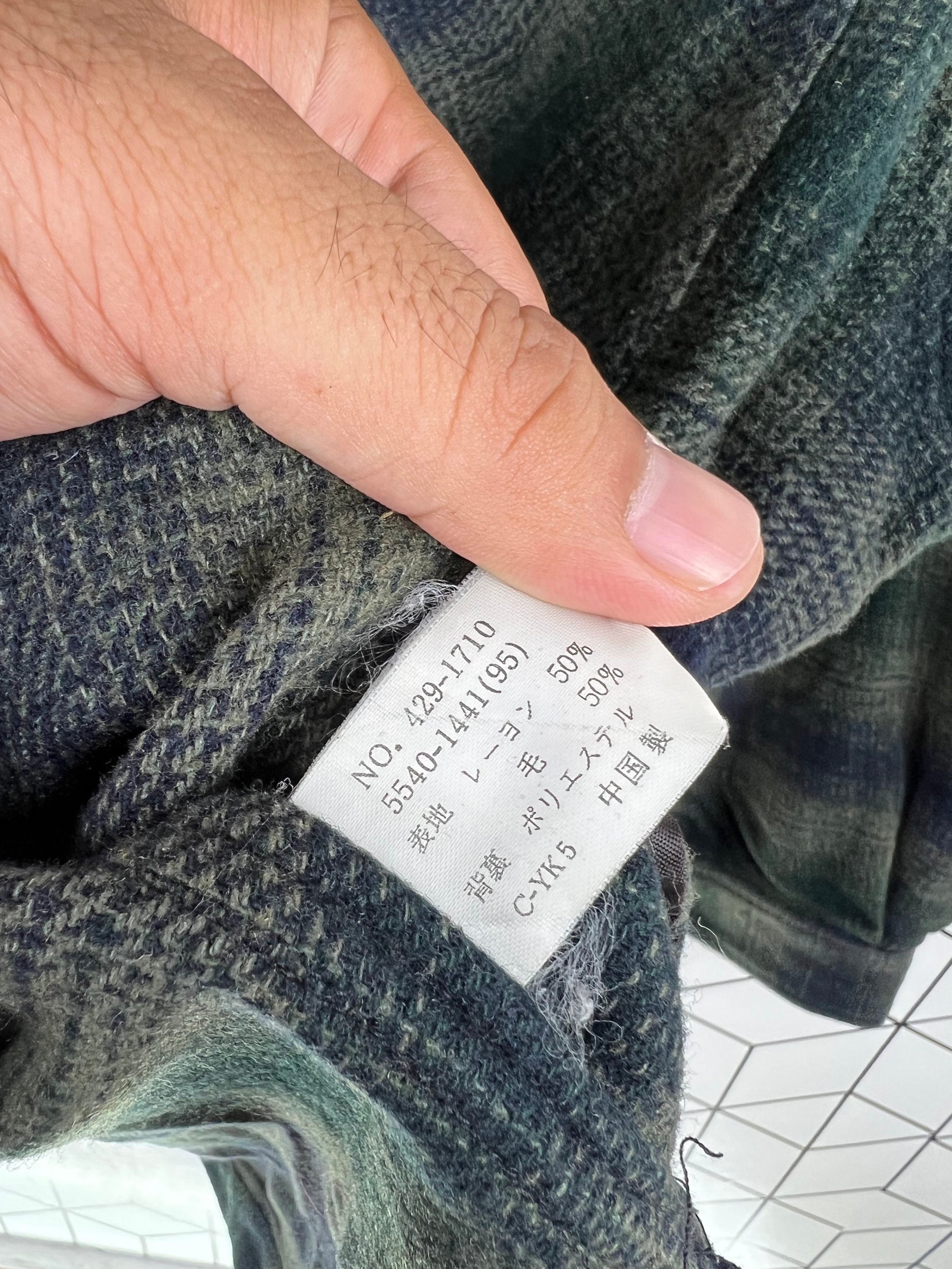 Vintage Japanese Brand Rayon Flannel Full Zipper Jacket Made Vintage Japanese Brand Rayon Flannel Full Zipper Jacket Made
