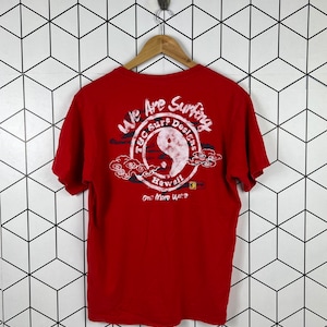 Camiseta de estilo surfero con estampado completo de la marca Vintage Surf T&C, ropa urbana de skate