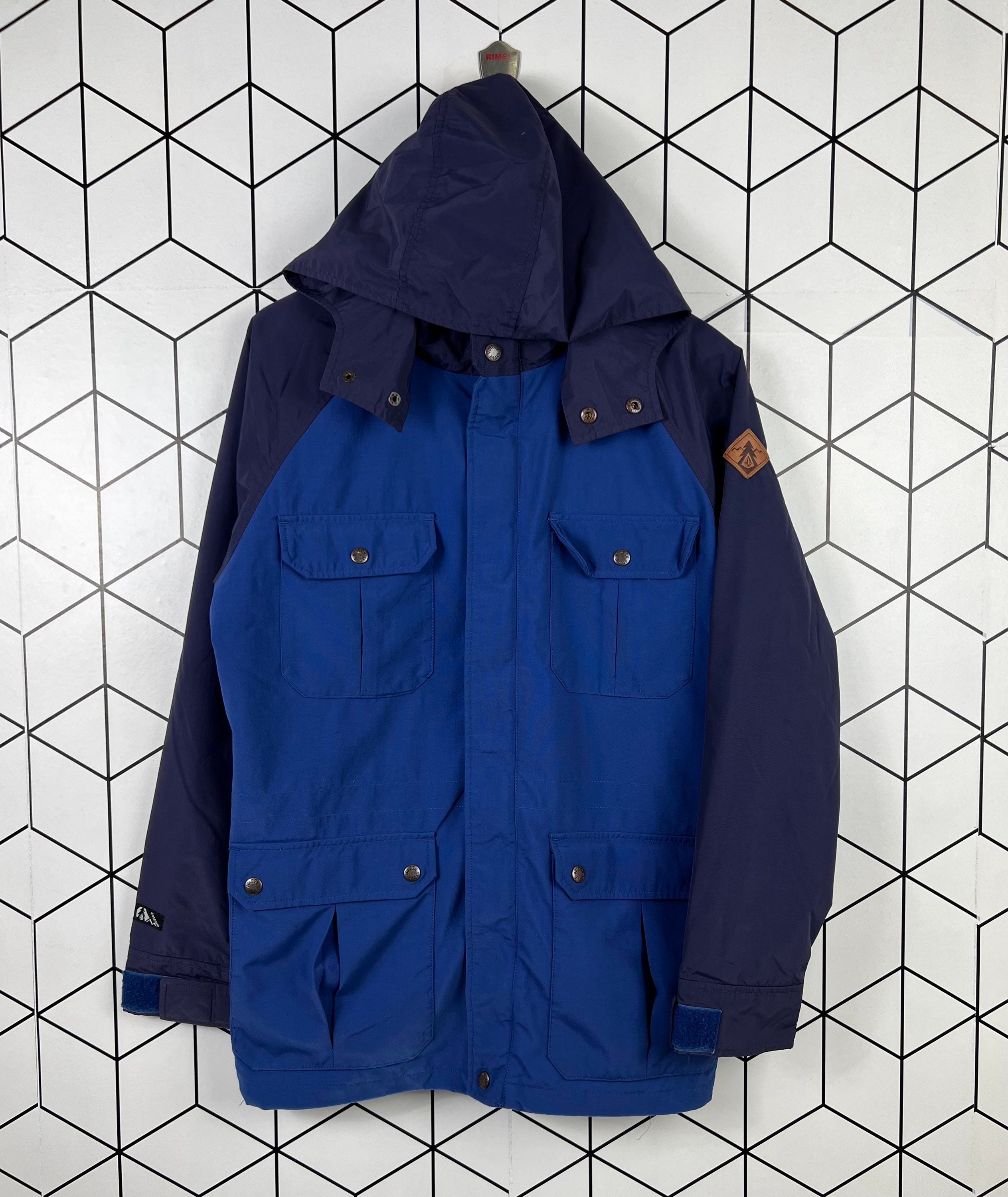 Vintage surfing volcom outdoor light jacket hooded streetwear skate surf style