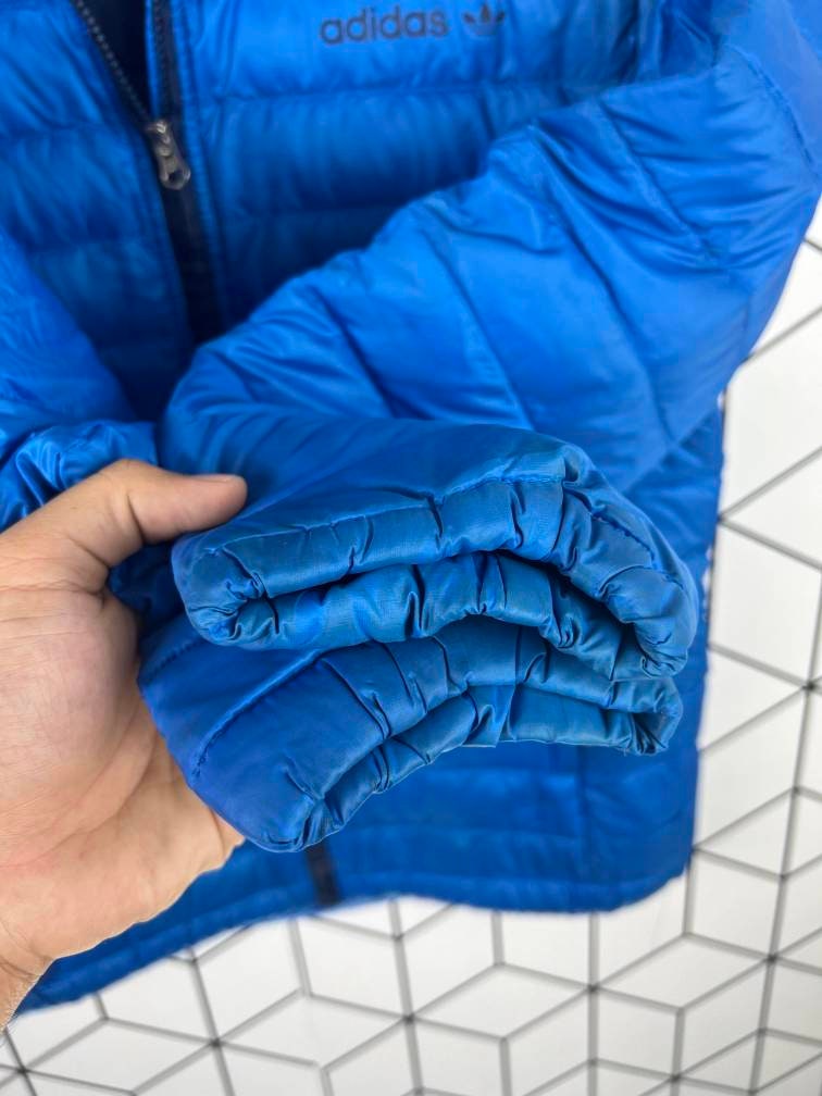 Adidas down jacket, men's size L polyester blue type Vintage Second Hand