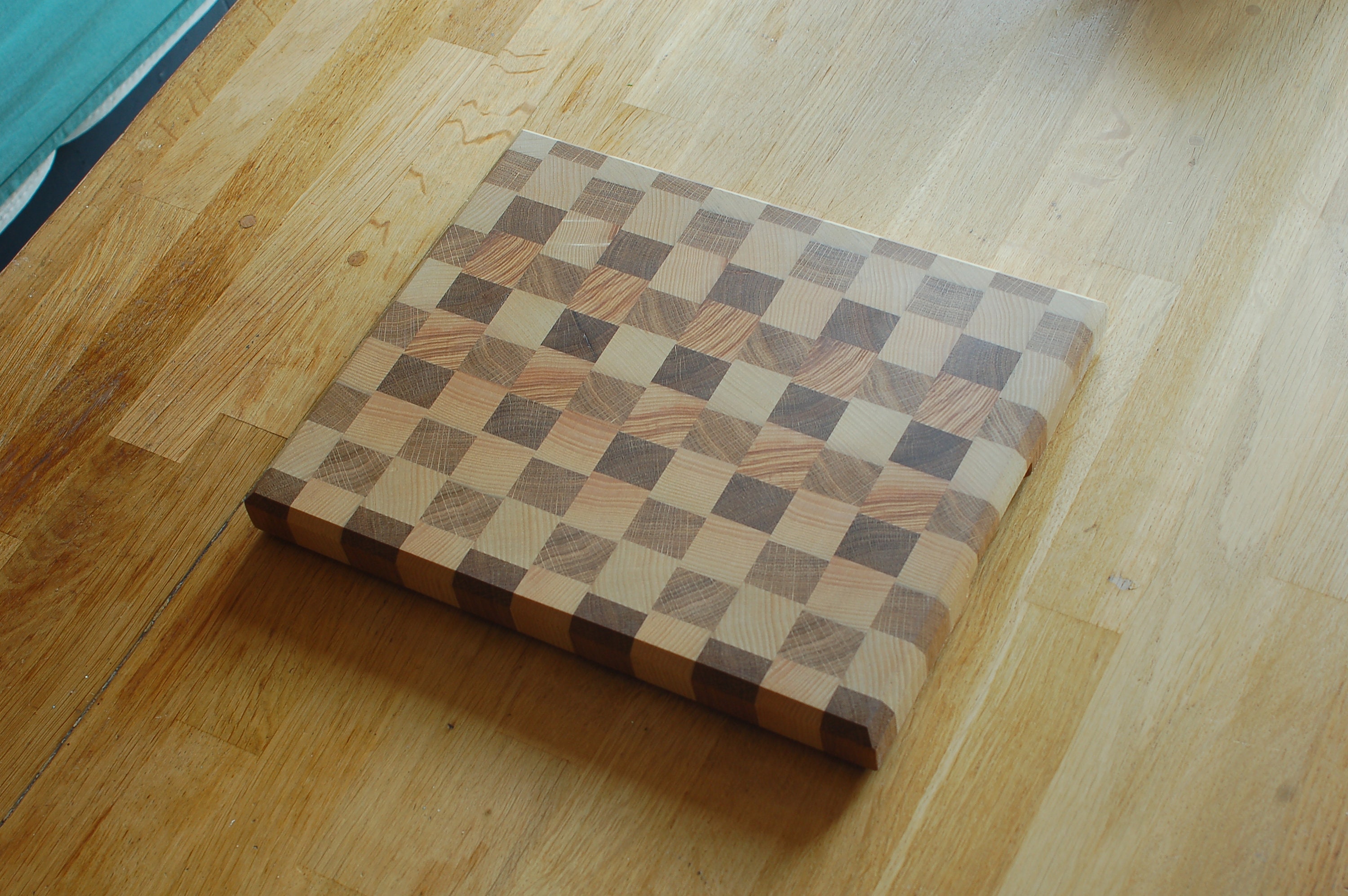 Planche à Découper en Bois de Bout