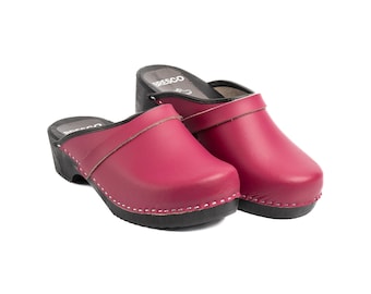 Men's Pink Leather Clogs: Handmade Wooden Sole Scandinavian Mules