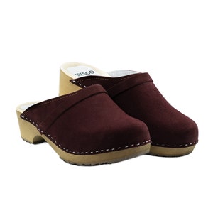 Swedish wooden clogs made of natural suede leather in claret and wooden sole with decorative stripe available sizes 35-47EU from BrescoClogs