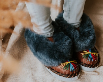 Handmade Wool Slippers: Cozy Sheepskin Women's House Shoes
