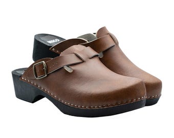 Men's Handmade Brown Leather Clogs: Vintage Wooden Sole Mules