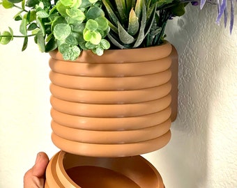 Wall Planter with Hidden Drip Tray, with mounting kit  included, modern succulent pot,The Wall Poppy