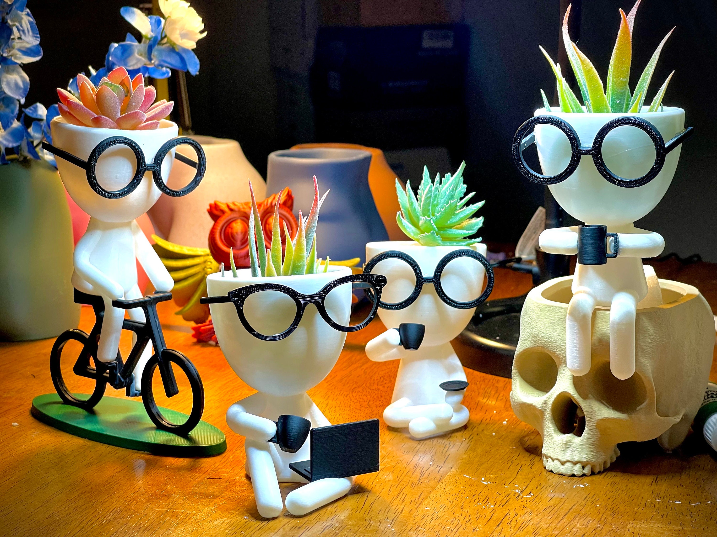 Little People Coffee Time,  Succulent Planter, bicycle Planter - Plat Pot with Drainage - People Planter - Cute Planter