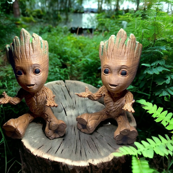 Baby Groot pen holder, phone Stand  3D Printed, hand painted phone holder gift for him or her