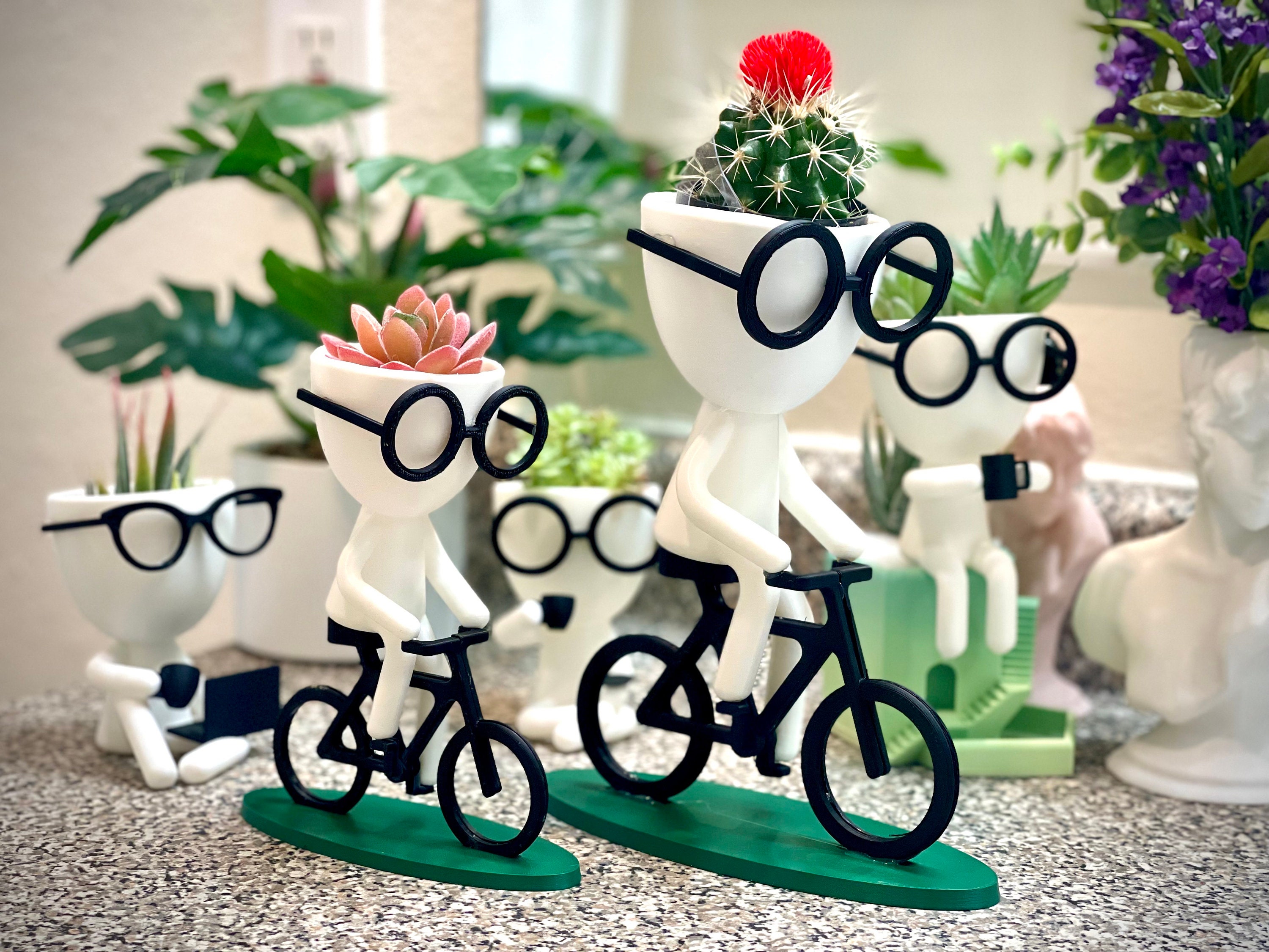 Little People Coffee Time,  Succulent Planter, bicycle Planter - Plat Pot with Drainage - People Planter - Cute Planter