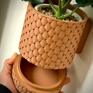 Wall Planter with Hidden Drip Tray, with mounting kit  included, modern succulent pot,The Wall Quilted planter