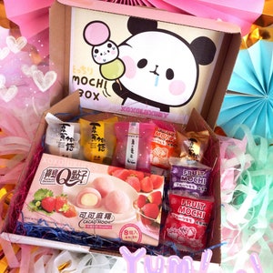 Mochi snack box - Kawaii box snack - Asian treats box - Kawaii asian snack pink japanese mochi - personalized candy box gift for japan lover