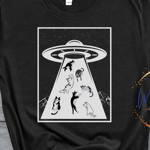 Funny Cat T-Shirt - UFO Cat Shirt - Alien Abduction Cats Tee - Graphics Tee - Novelty Graphic Tshirt - Fall Shirt Gift Idea - Aesthetics