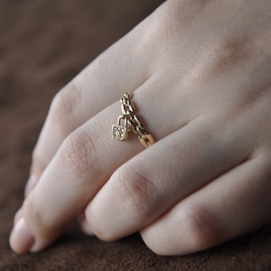 14k Solid Gold Offener Gliederring, Gold Kettengliedring, Gold Interlocked Design Ring, Einzigartiger Kettenring, Verschlussring mit Zirkon, Perfektes Geschenk