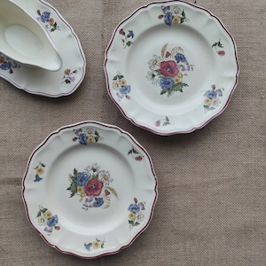 Set of two Sarreguemines “Agreste” mounted plates.