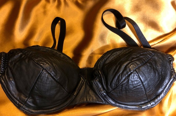 Victoria secret bra 34d great condition - Depop