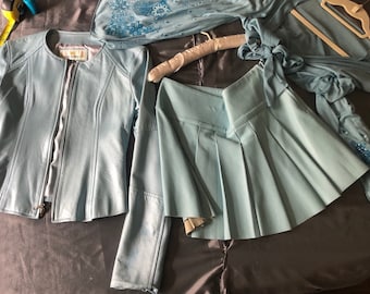 Blazer de cuero azul claro vintage de Anna Gabelli de los años 90 con falda a juego de Marc Laurent, Italia, pedido personalizado en talla pequeña.