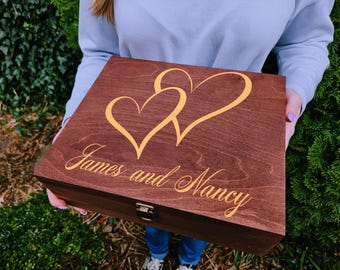 Personalized Wooden Memory Box for Couples, Wedding Keepsake Box, Valentine’s Day Gift, Anniversary Box with Names