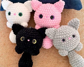 Crochet cat keychain pattern Amigurumi kitty key ring pdf tutorial Crochet little kitten pattern