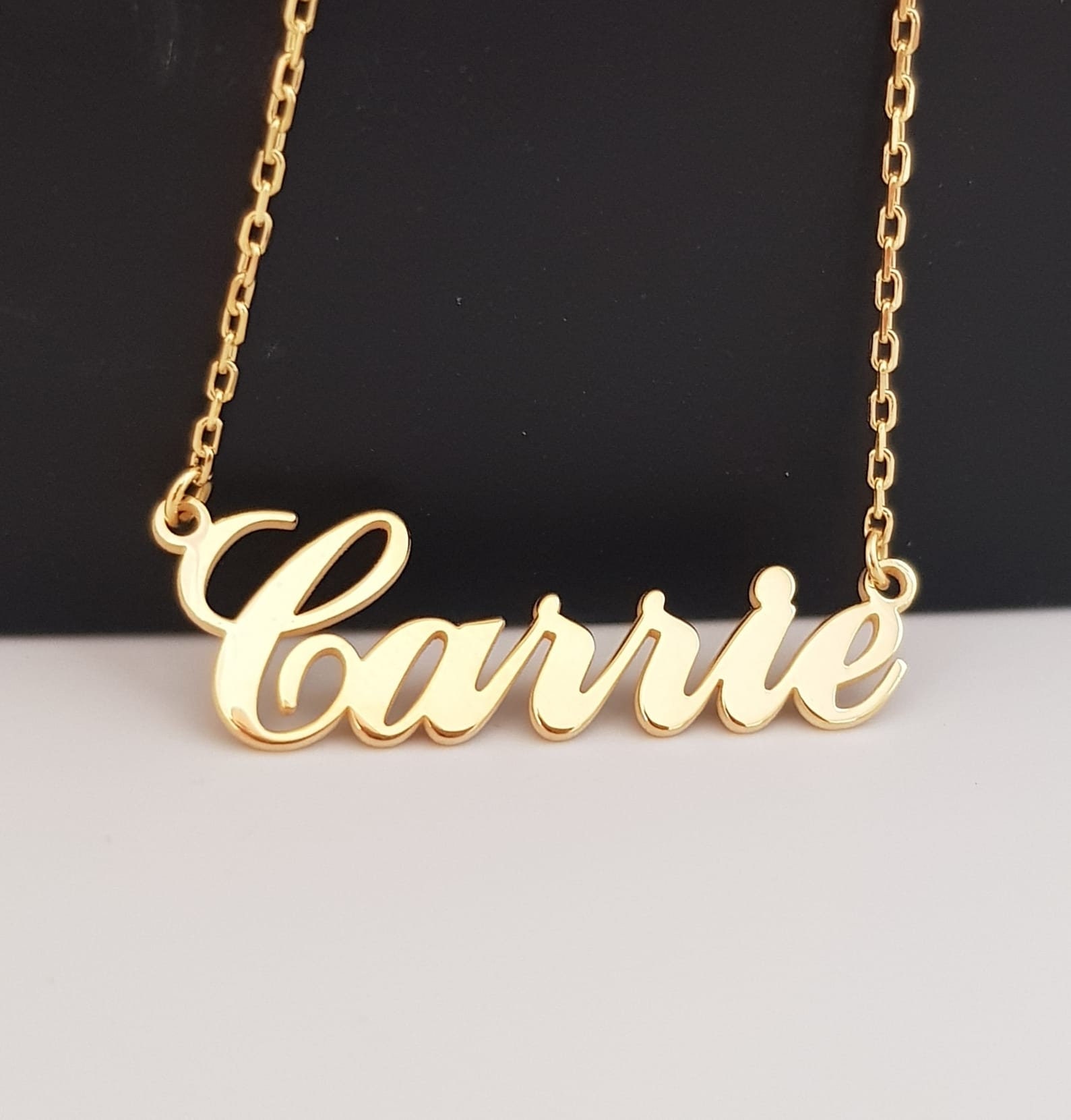 Carrie Necklace
