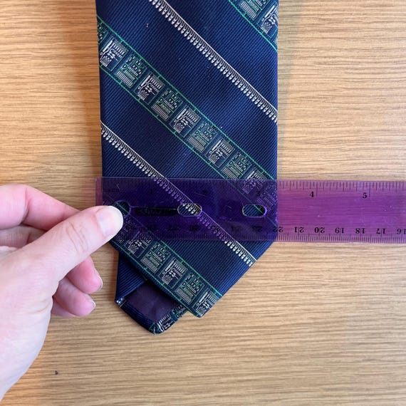 Vintage Smithsonian Institution "Computer Tie" fe… - image 7