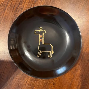 Vintage 1960s Couroc of Monterey decorative bowl with giraffe