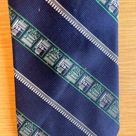 Vintage Smithsonian Institution "Computer Tie" fe… - image 4