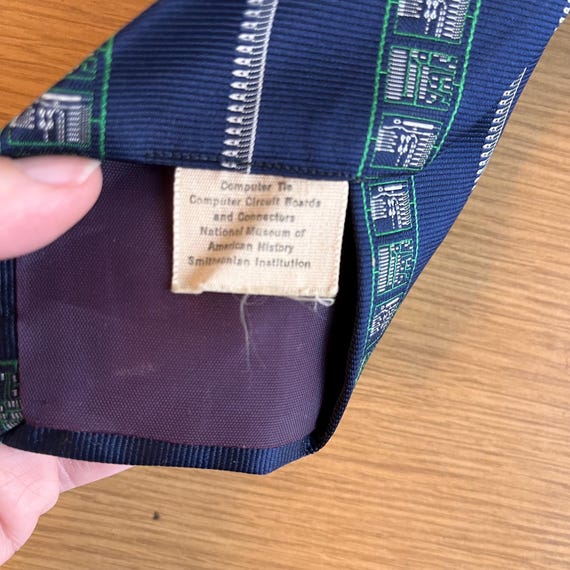 Vintage Smithsonian Institution "Computer Tie" fe… - image 6