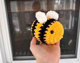 Crochet Bumble Bee Plushie